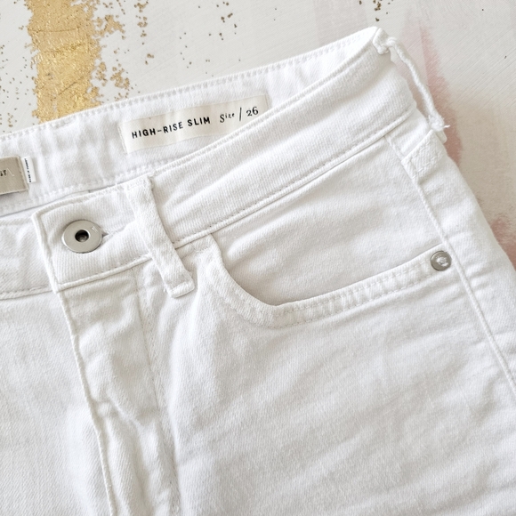 Pilcro & the Letterpress Shorts Anthropologie White Denim High Rise Slim Sz 26 - Picture 3 of 16